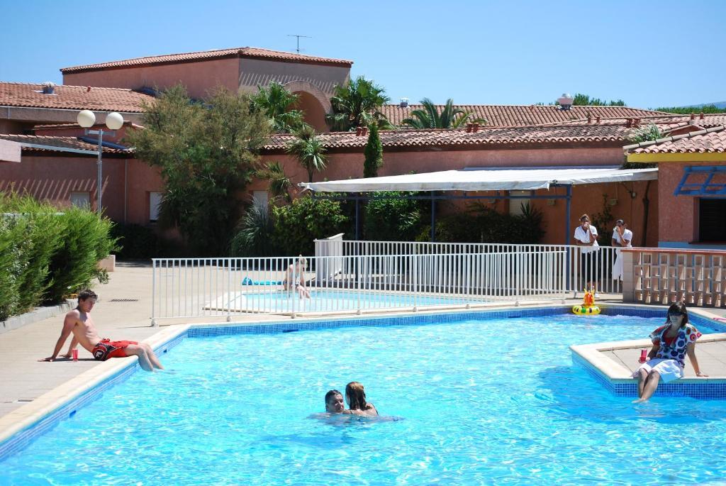 Lagrange Grand Bleu Vacances - Residence Les Jardins De Neptune Saint-Cyprien  Exterior foto